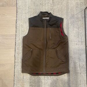 Men’s legendary white tails vest size LT
